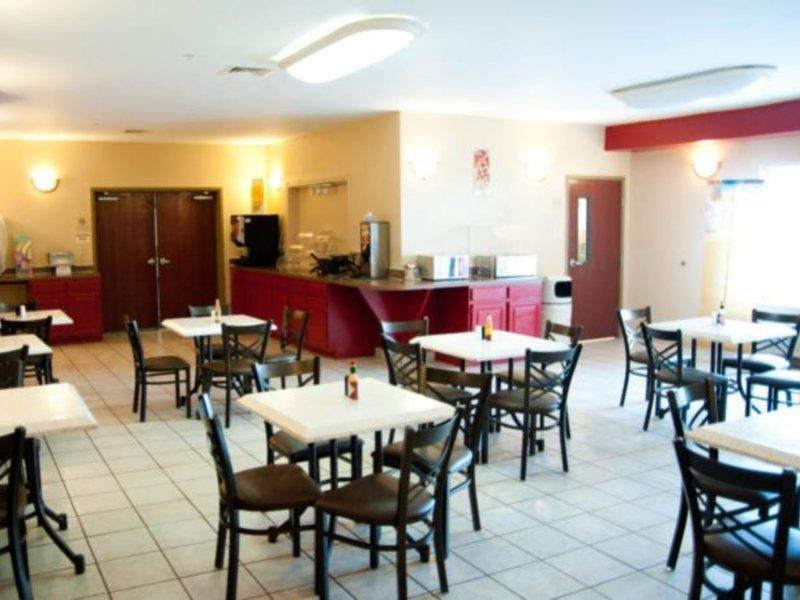 Quality Inn & Suites Airport Austin Exterior photo